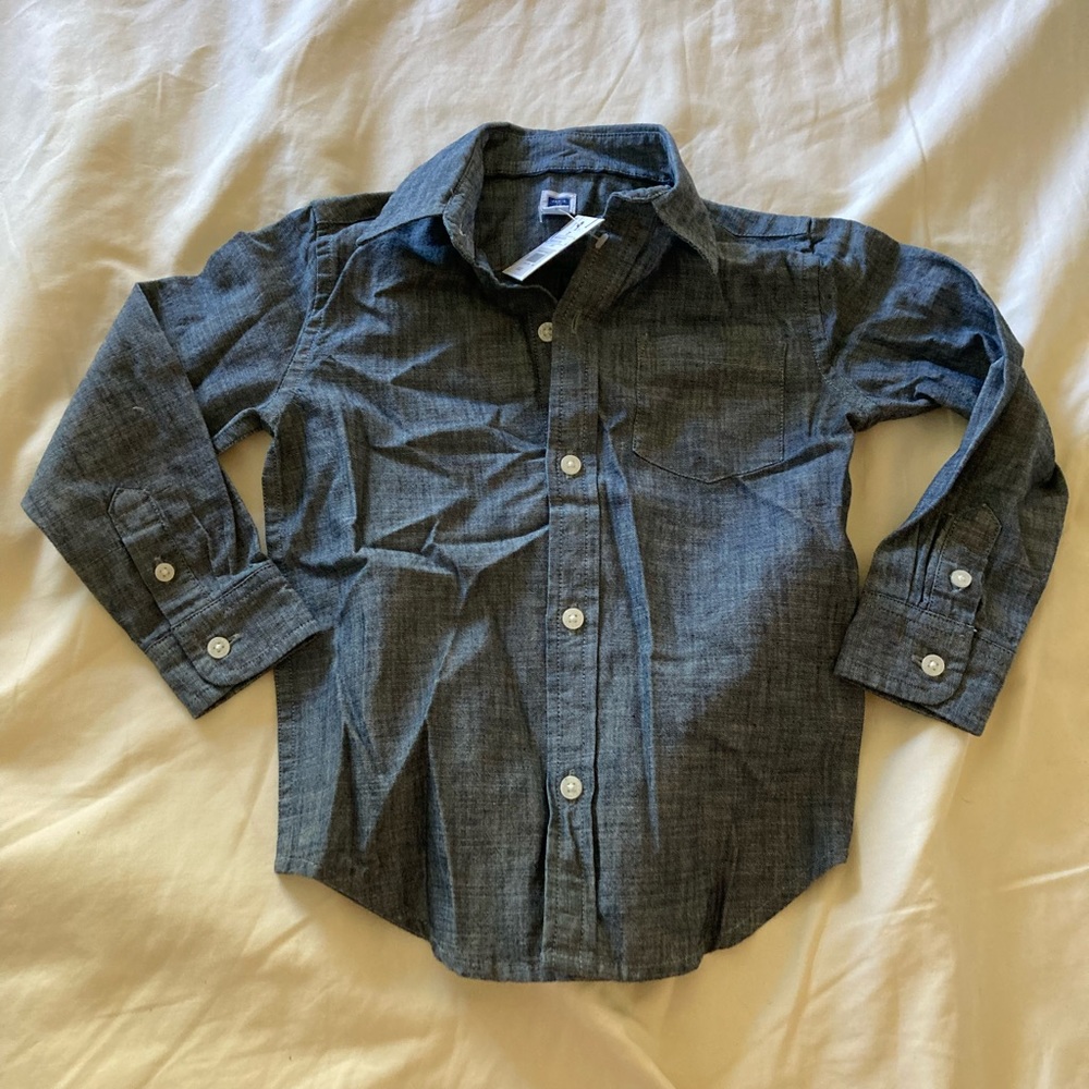Super cute! Great for causal or dress up.